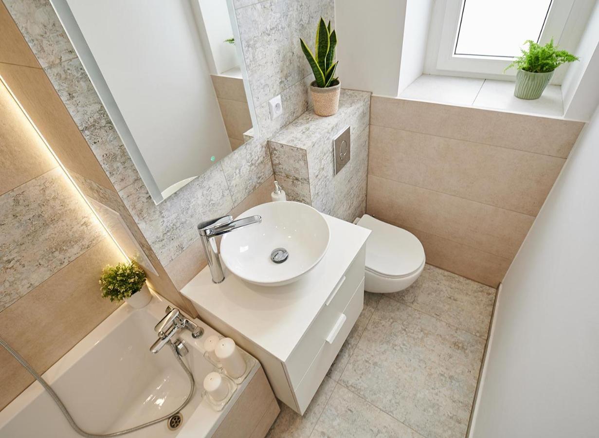 Apartament Pod Wierzba Olsztyn Srodmiescie Buitenkant foto
