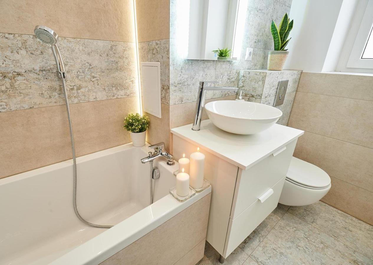 Apartament Pod Wierzba Olsztyn Srodmiescie Buitenkant foto